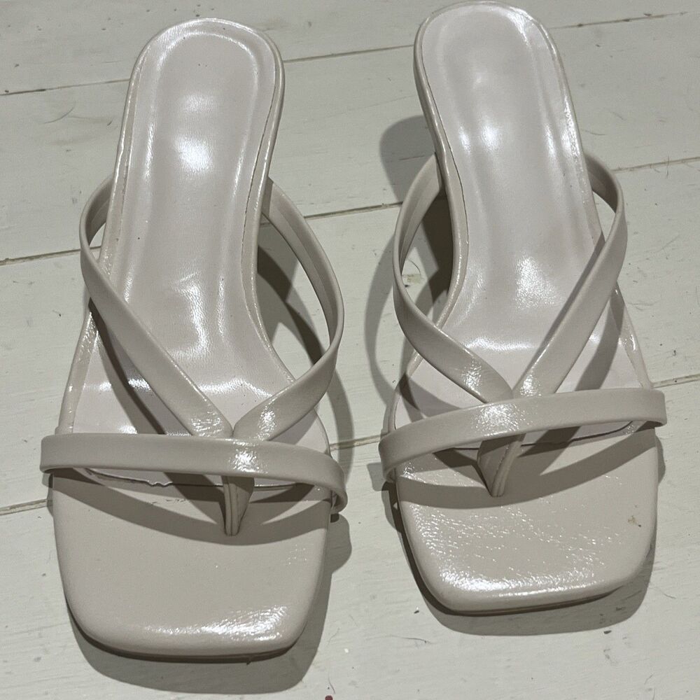Strappy Square Toe Kitty Heel Slip On Synthetic Sandals Beige Tan Womens Size 6